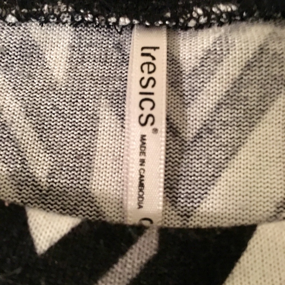 Chevron Top - Picture 2 of 2
